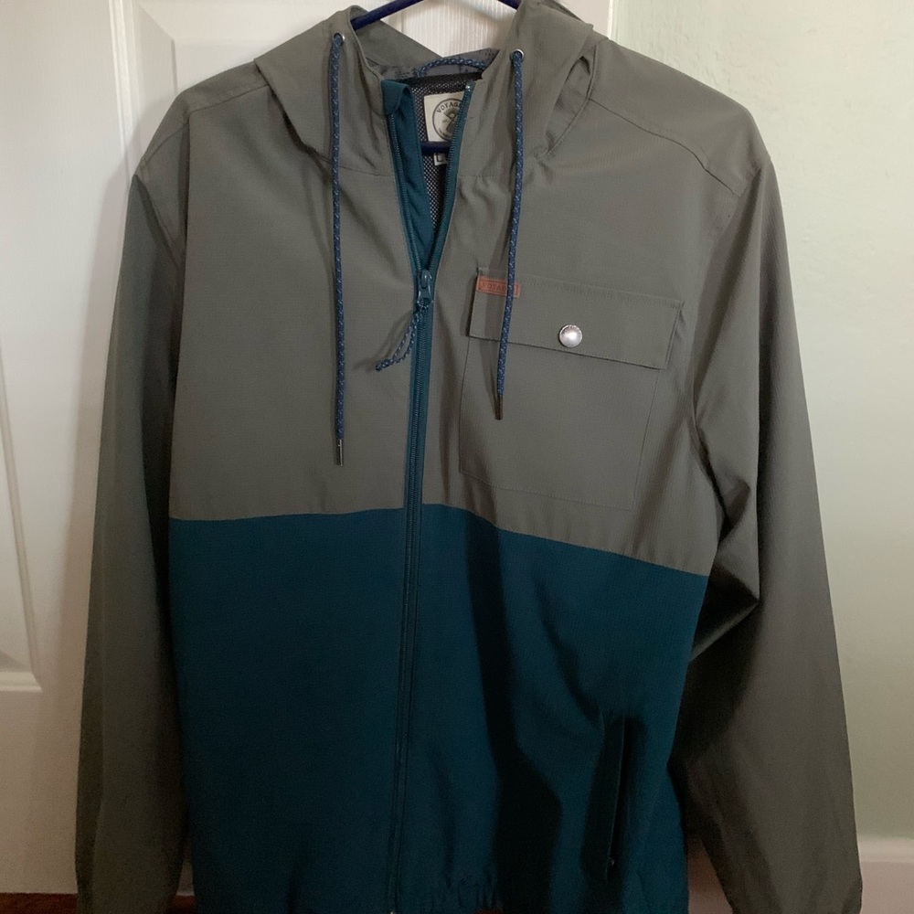 Voyager Men’s rain jacket!